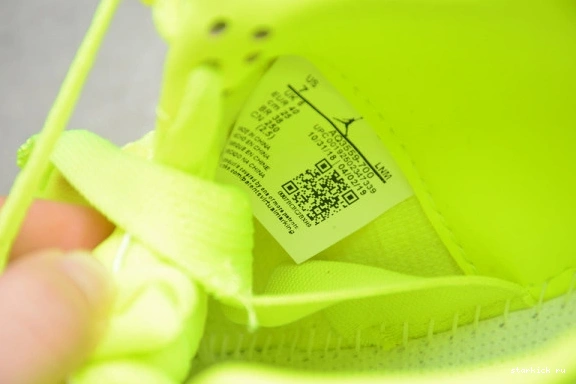 Volt AQ3559-700 Retro 4 Jordan AQ3559-700 Flyknit 0326